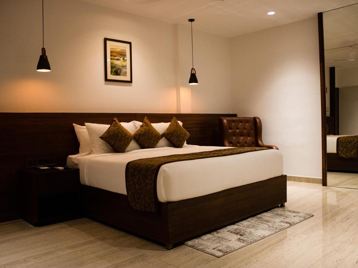 The Runway Hotel Kochi Eksteriør billede